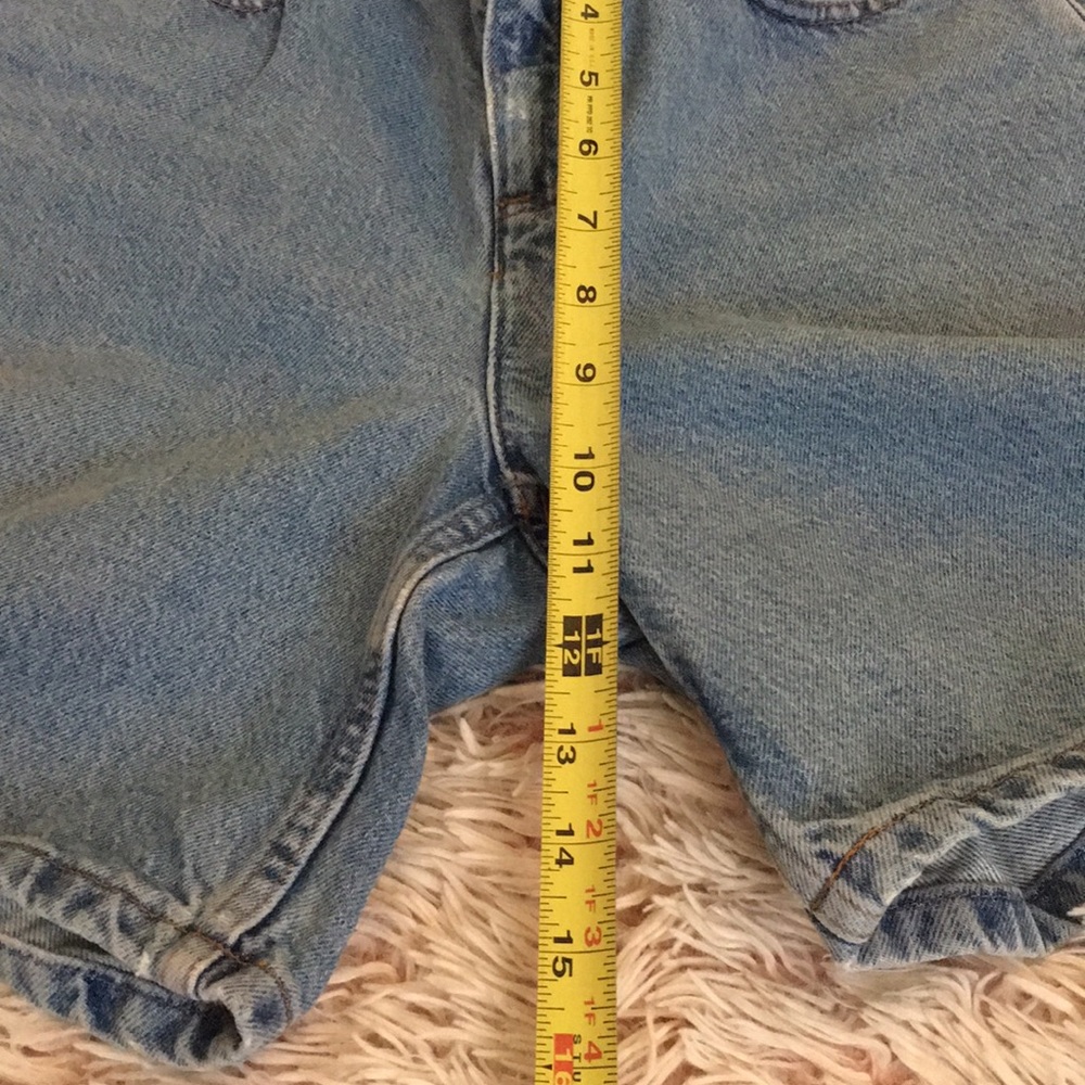 🤖VTG mid rise medium wash denim shorts - Picture 7 of 8